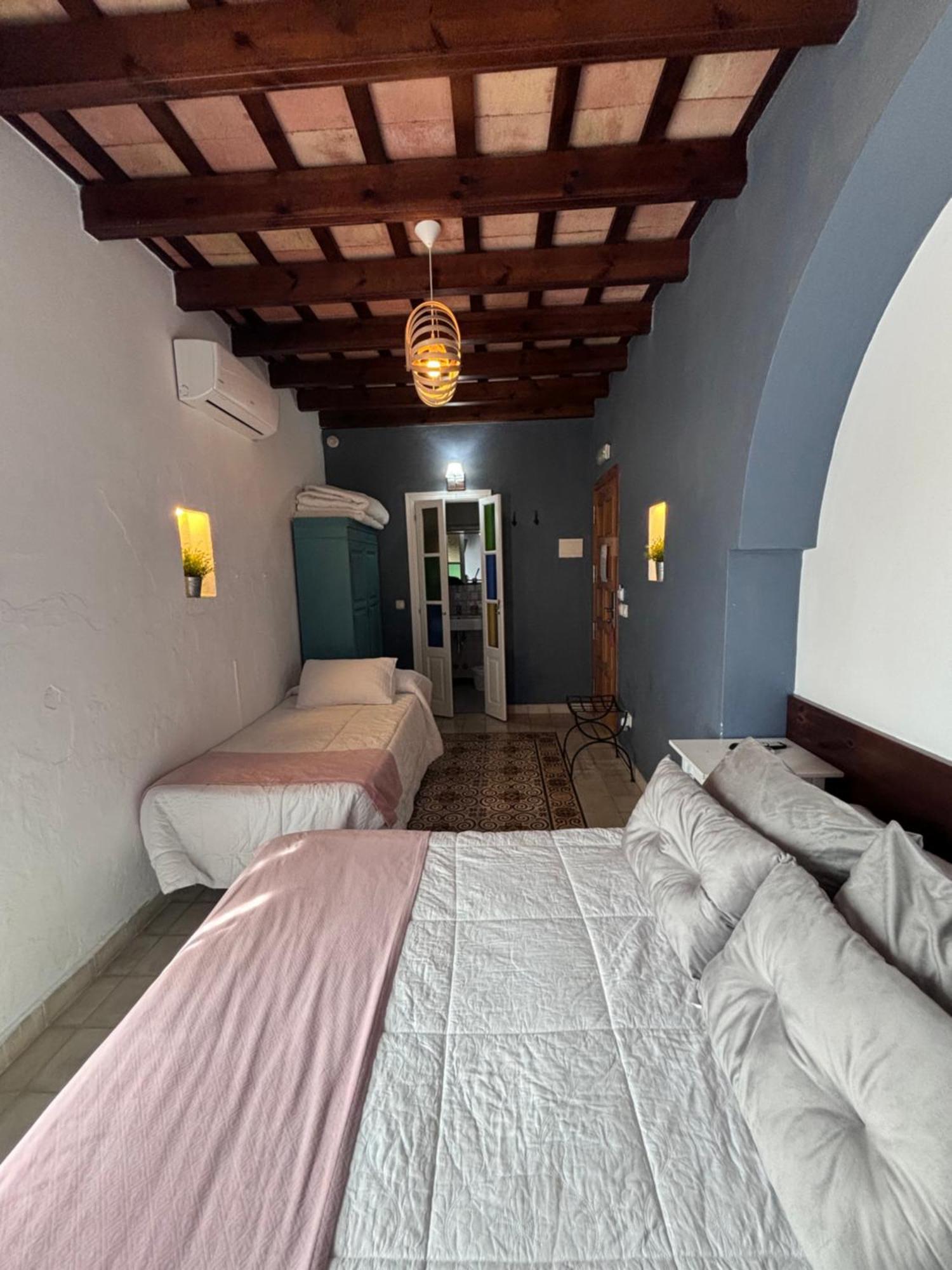 Hotel Vagamundos Tarifa Esterno foto